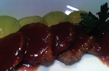 cerdo en salsa de ciruela